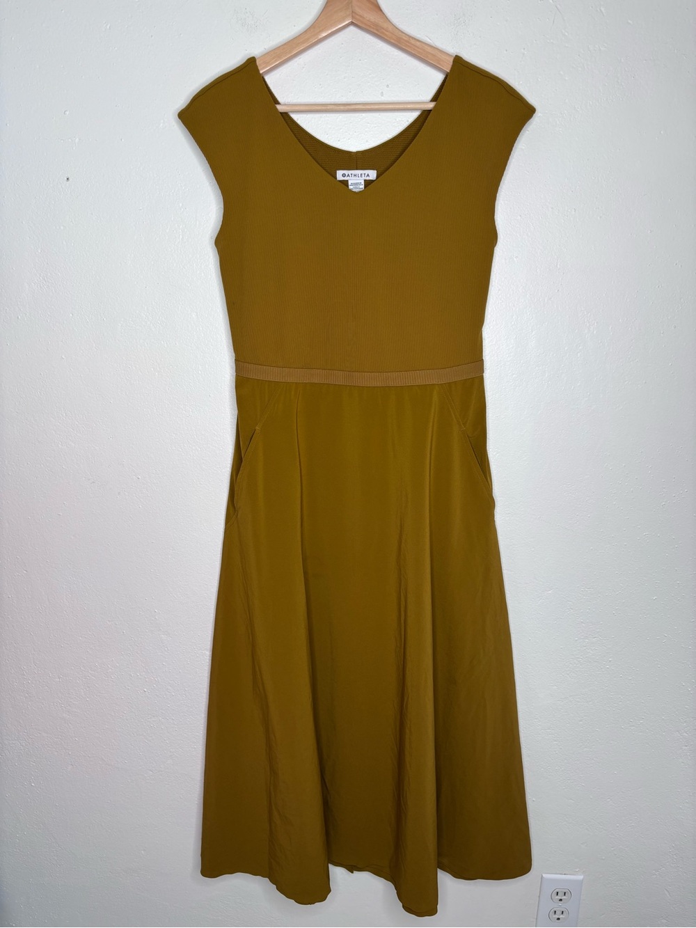 Athleta Ryder Midi Dress Mustard Size Medium EUC